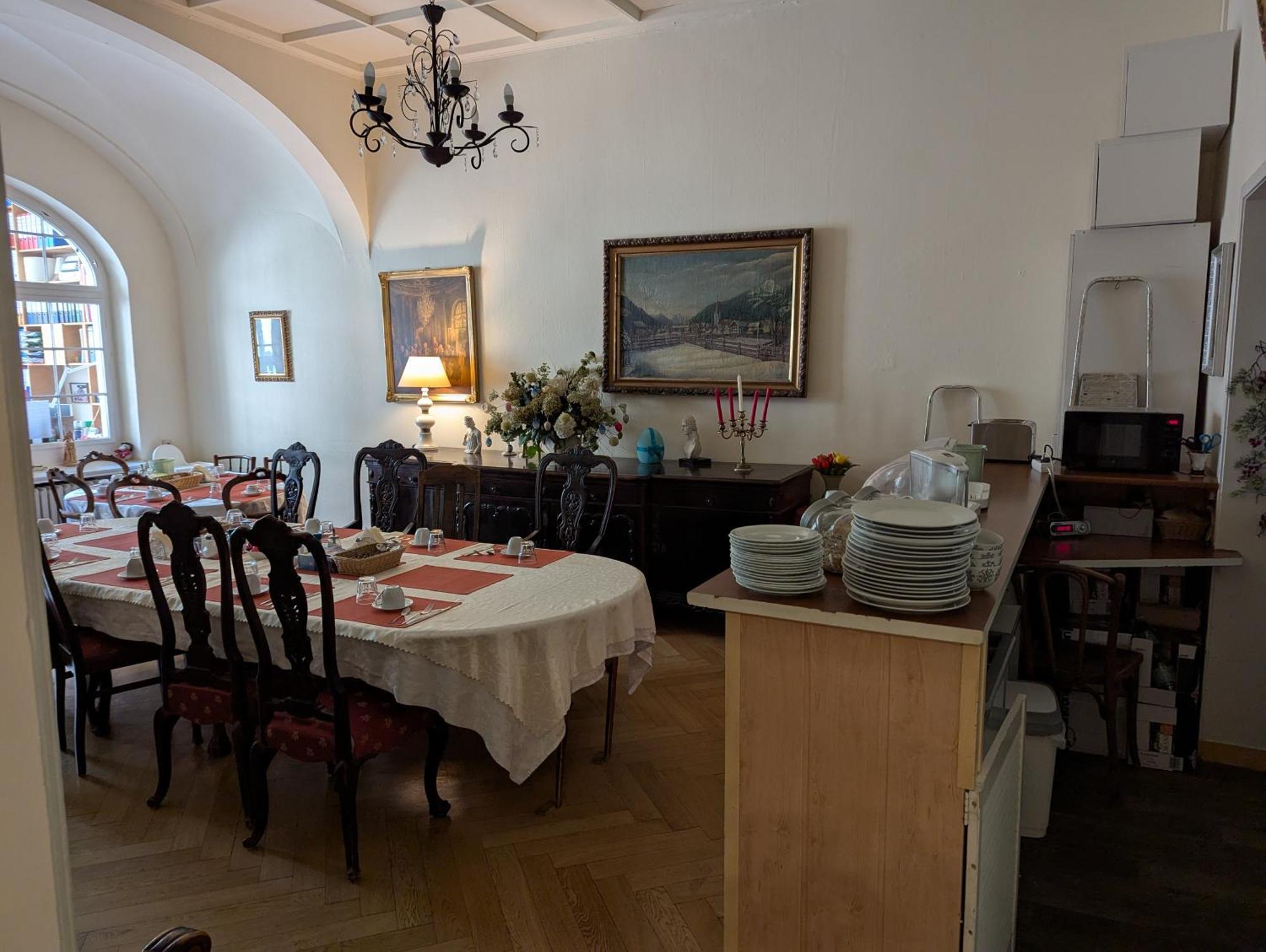 Hotel Pension Waizenegger Am Kurfuerstendamm — Photos 1
